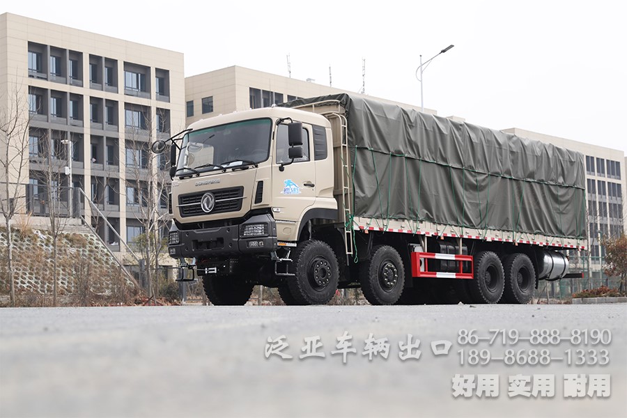 東風(fēng)8x8大馬力倉柵車整車、450馬力手動(dòng)十檔越野專用運(yùn)輸車